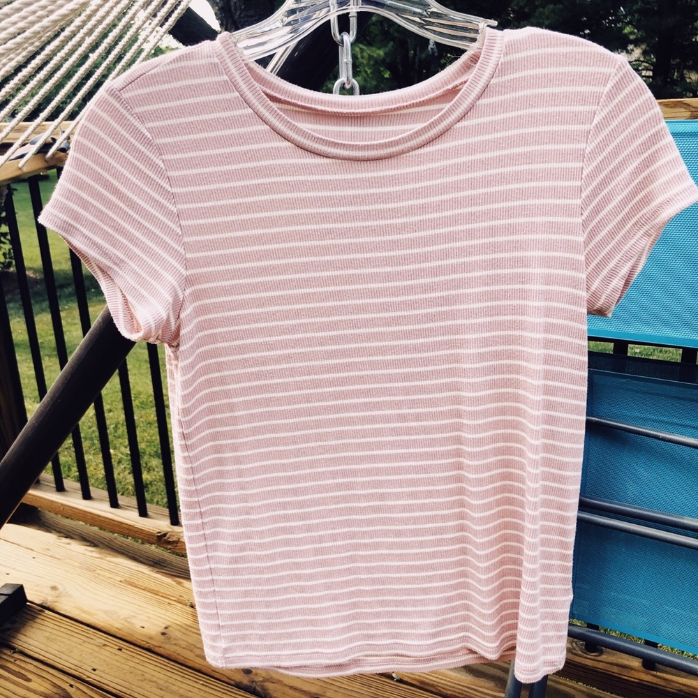American Eagle short sleeve shirt